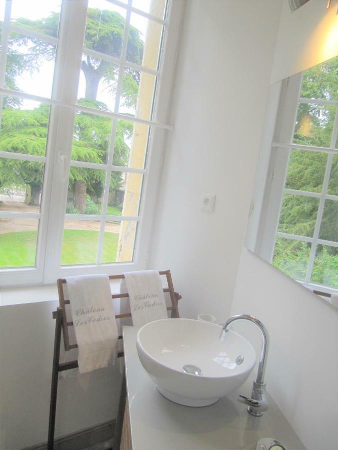 Bed & Breakfast Chateau Les Cedres Bretteville-l'Orgueilleuse Ngoại thất bức ảnh